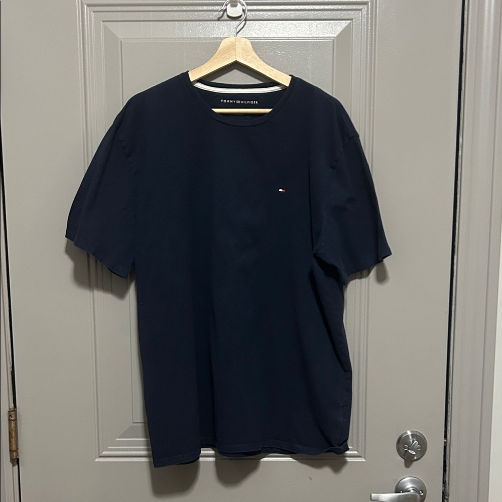 Tommy Hilfiger Men's T-Shirt - Navy